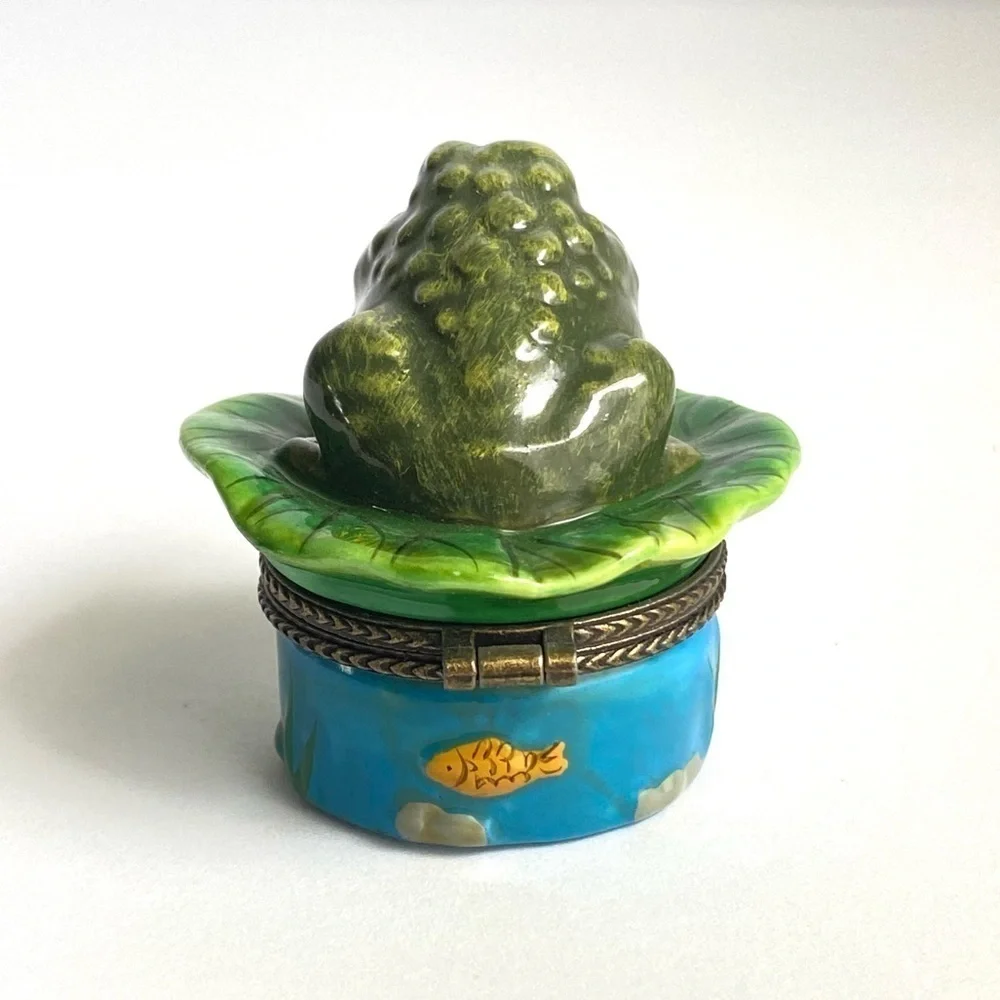 Frog Trinket Box Hand Painted‎ Toad Fish Bowl Pond Prince Decorative Collectible